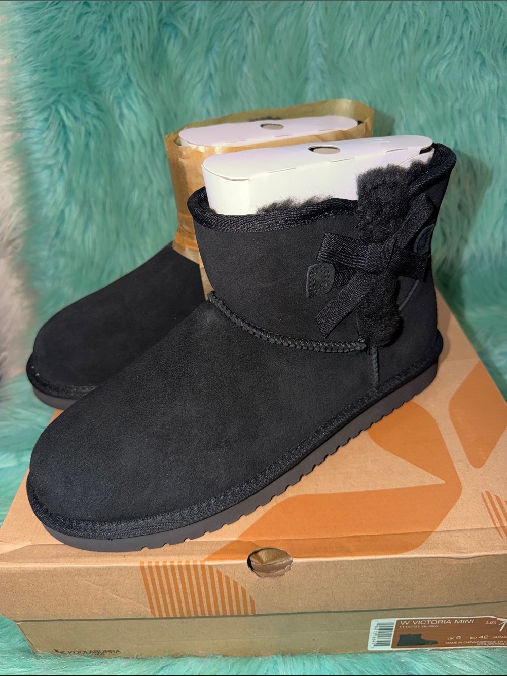 NIB Koolaburra By UGG Victoria Mini Black Short Suede Ankle Boots Women’s 11